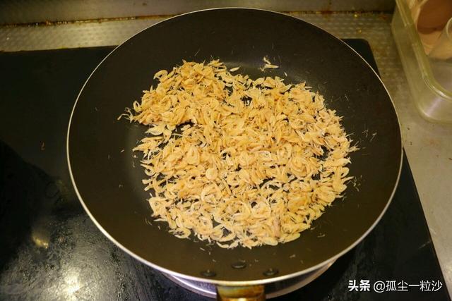 西葫芦鸡蛋饺子，西葫芦鸡蛋饺子的做法大全（2个西葫芦3个鸡蛋）