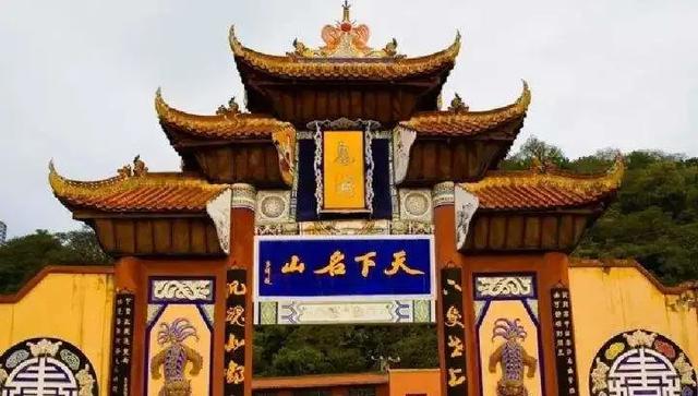 重庆四大旅游必去景点，到重庆必去6大旅游景点推荐