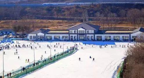 辽宁滑雪场排名，沈阳滑雪场都有哪些（辽宁10大温泉度假村）