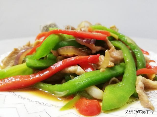 甜椒肉丝的正宗做法，在家做甜椒肉丝为什么没有饭店里的好吃