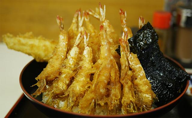 日式料理虾刺身，日本有名的刺身，你喜欢哪一个