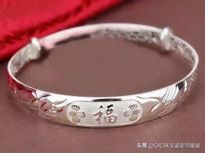 什么银手镯最好，现在流行什么款式的银手镯好看