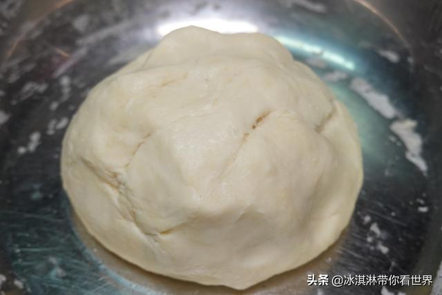 在家怎么做肉包子好吃又简单，自己在家做肉包子