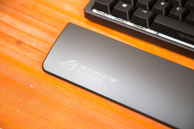 rog机械键盘白色，ROG龙神3代白色版水冷加入618大促