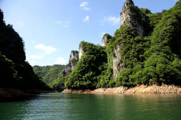 五一适合去哪旅游，五一带你去哪里旅游比较好