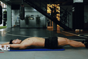 跳绳可以练腹肌吗，每天坚持跑步跳绳可以练出腹肌吗（先减脂后练腹，附一组虐腹动作）