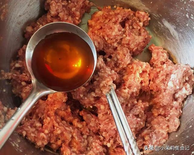 羊肉饺子底如何调馅，调羊肉馅很简单