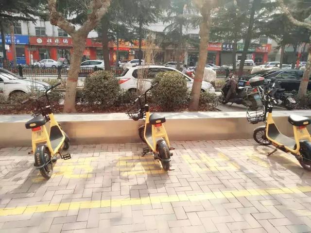 小黄车共享电动车，青桔共享电动车今天用不了（共享电动车这些不文明现象要不得）