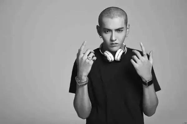 小脸型适合什么样的发型图片，看脸型选发型才是王道（量感小的脸型适合的发型）