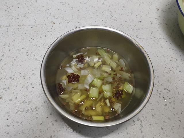 猪肉丸子怎么炸，炸肉丸子怎么炸的又软又香