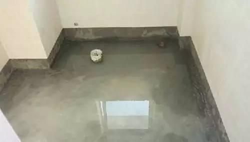 卫生间漏水防水最好的方法，多亏师傅细心提醒