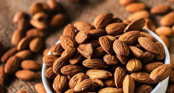 桃核是辟邪还是招鬼，桃子的桃核可以辟邪吗（我的文玩新宠——桃核手串）