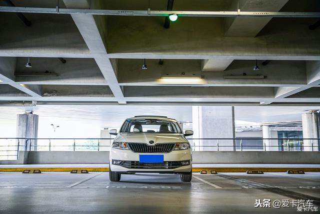 上海虹桥天地购物攻略，听说虹桥新天地颜值很高