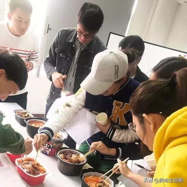 海底捞火锅图片，海底捞自热火锅所有口味大测评（这6款食材很不错）
