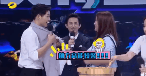  贾玲三十五岁近照，小品演员贾玲今年多大岁数