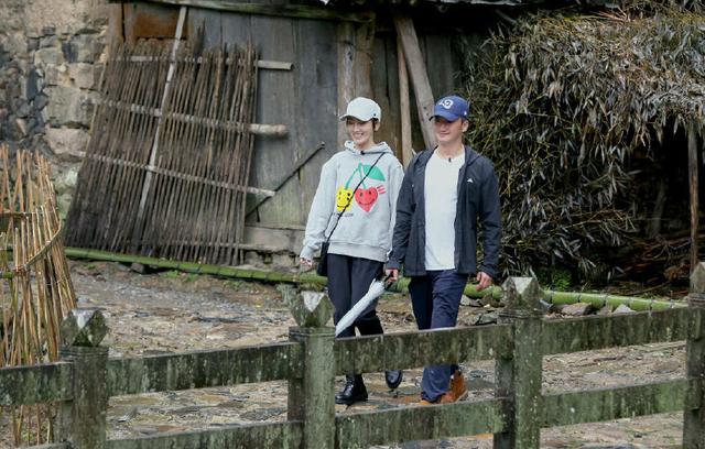 吴京谢楠幸福三重奏给对方打分，谢楠和吴京的相处模式