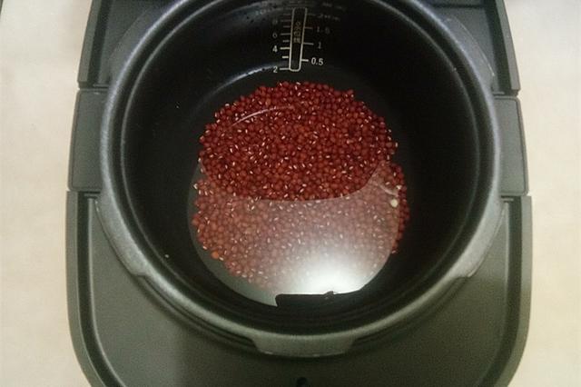 红豆包子馅怎么做，制作红豆包子简单又好吃