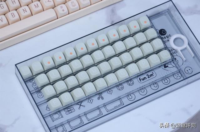 洛斐dot蓝牙机械键盘使用说明，洛斐DOT小黄鸭机械键盘体验