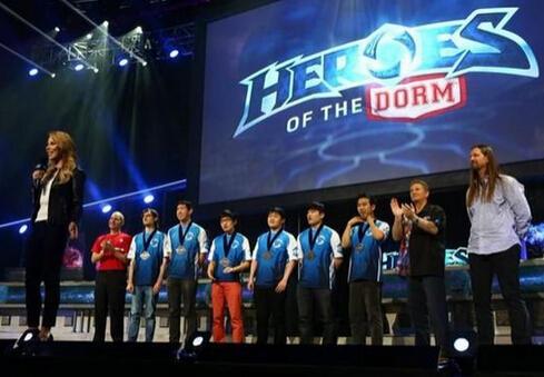 实况足球最新精选测评，是盲目跟风还是慧眼识珠