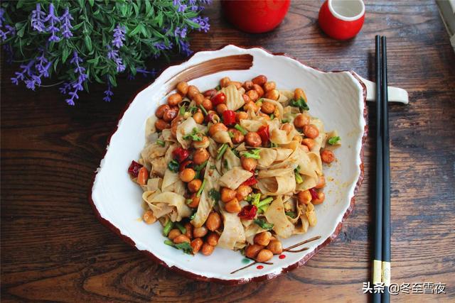 凉拌豆皮的最正宗做法，教你凉拌油豆皮的做法