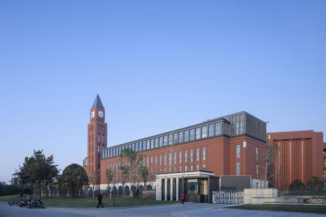 南京方山外国语分校，南京外国语学校方山校区