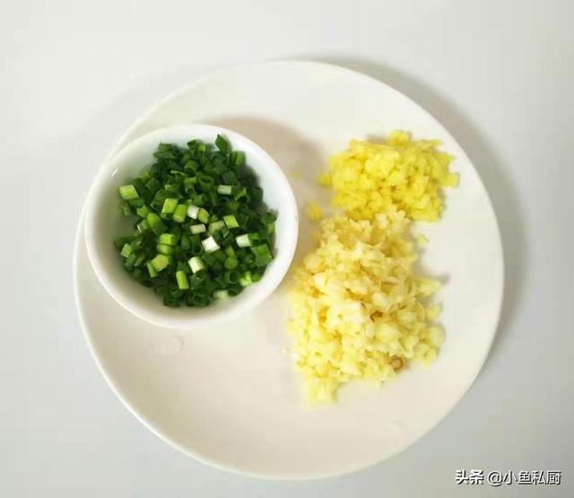 蒸大虾怎么做才好吃好看，告诉你吃肉还不长胖的秘诀就是清蒸大虾