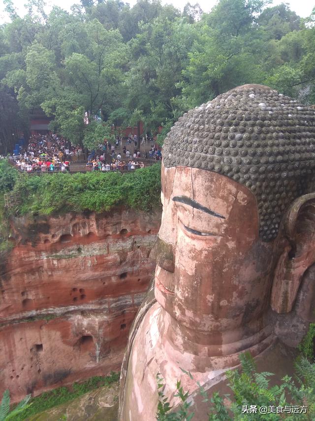 乐山大佛旅游攻略，乐山大佛景区攻略详细（乐山大佛峨眉山一日游攻略）