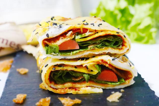 怎么样自己在家做煎饼果子，1分钟学会做煎饼果子