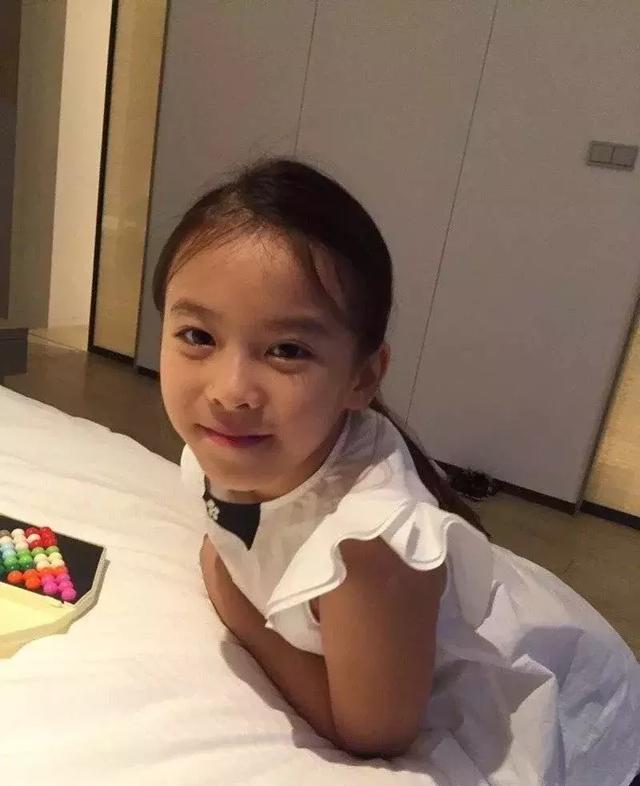 刘涛三个孩子分别是谁的，刘涛母子有多像