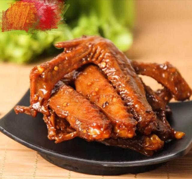 周黑鸭的完整配方，周黑鸭秘制酱料配方（周黑鸭香料配比配方和制作流程）