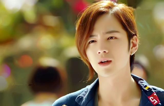 张根硕发福对比，张根硕今天退役了