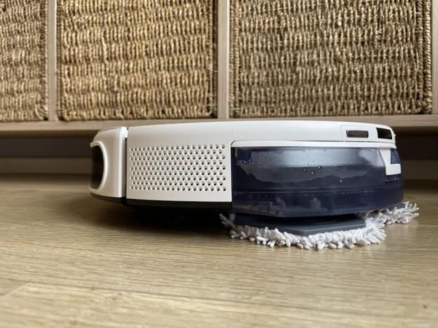 石头扫地机和科沃斯扫地机的区别，谁才是2023全能扫拖机器人