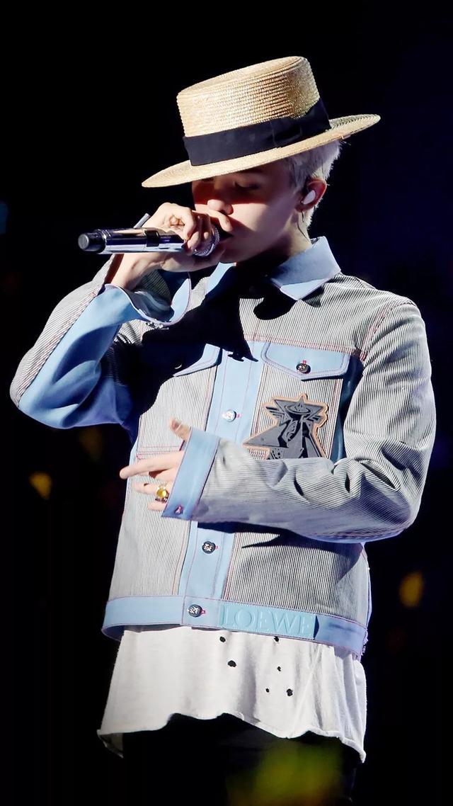 权志龙壁纸高清大图，精选权志龙壁纸36张