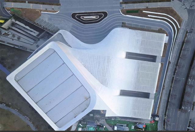 lolwe官宣，WE西安新主场3月3日起试运营