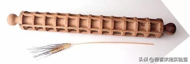 擀面杖如何制作，有时候擀面杖也能做出艺术甜品