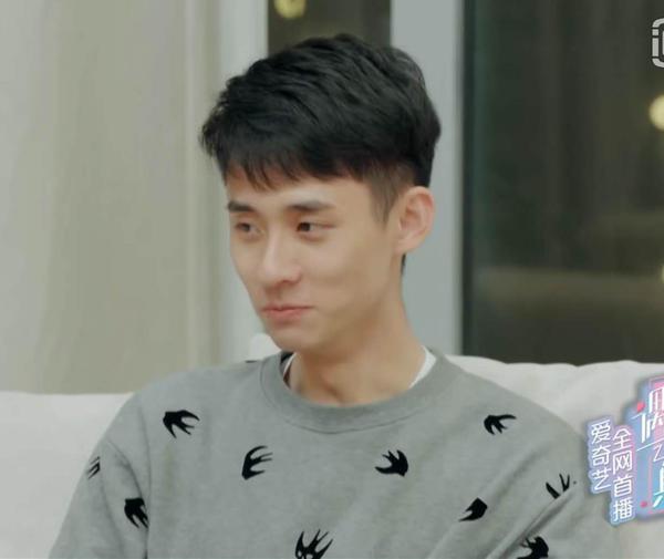 心动的信号3 女嘉宾服装，杨超越《心动的信号3》造型出炉