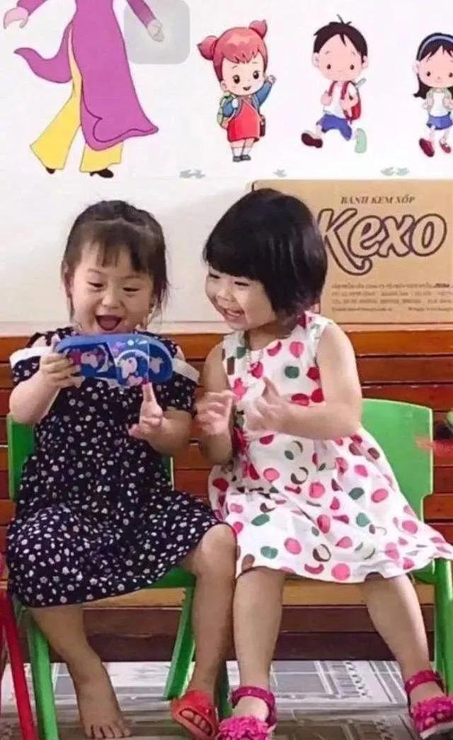 人类幼崽这个梗是怎么来的，人类幼崽？喵星人？汪星人