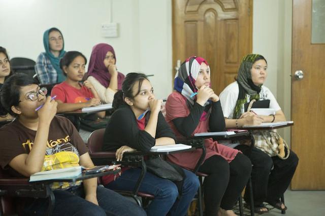 孟加拉国很穷吗，孟加拉国为什么又穷又脏