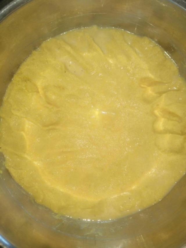 玉米面贴饼的做法大全，玉米面贴饼这样做真好吃