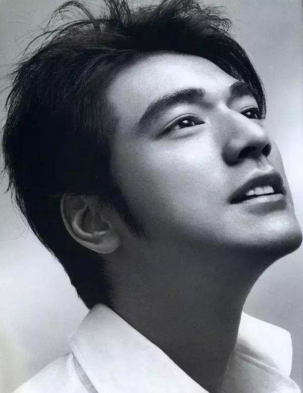 金城武长得真的不帅，48岁金城武近况曝光