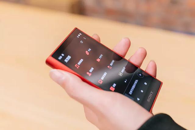 索尼播放器a106，索尼播放器新品A105开箱