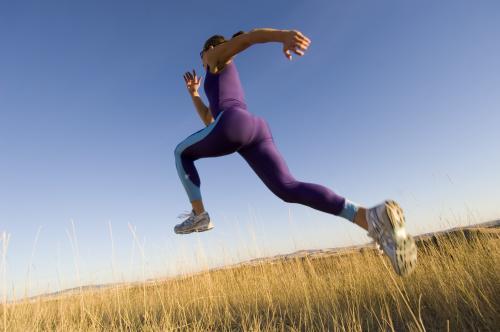 正确的跑步姿势，正确跑步姿势和标准跑姿（正确的跑步姿势你Get了吗）