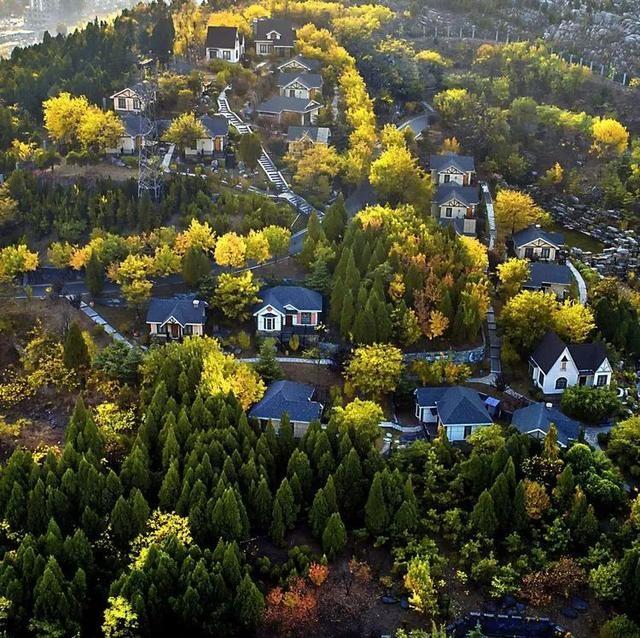 仙坛山温泉小镇，古兜山温泉美景