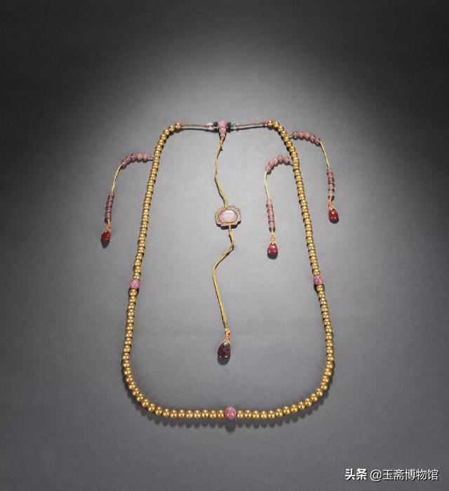 珍贵的绿色佛珠拍卖记录，没想到一串佛珠竟然卖到100万