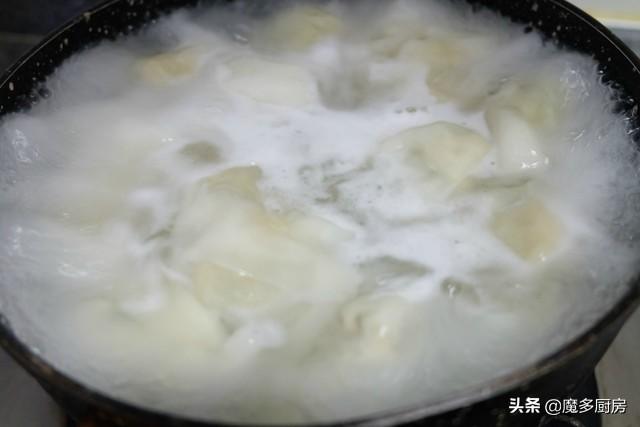 如何做一碗美味的馄饨，大厨教你家常馄饨的制作方法