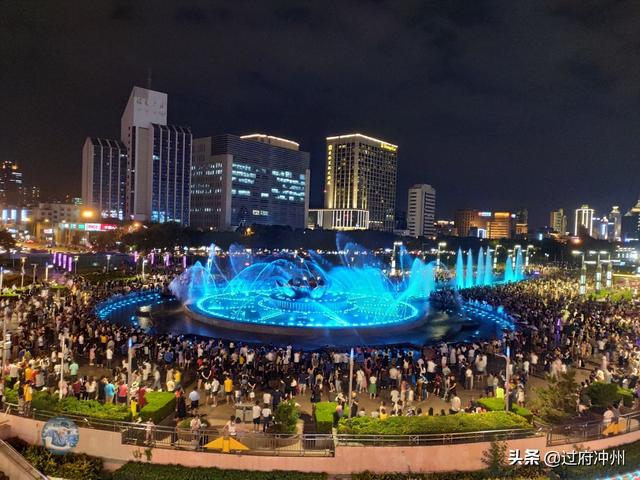 济南旅游攻略必去景点夜景，一定要走进她的夜