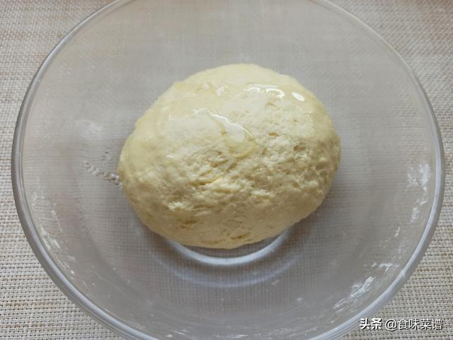 家中最简单炸油条方法，怎样炸油条又脆又酥又好吃简单