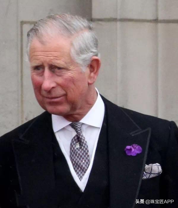 男士十大轻奢品牌，男士十大轻奢首饰品牌（6款轻奢有格调的男装上线）