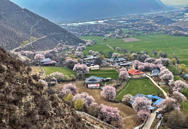 317川藏线的最美风景，一个景色绝美的小众人文秘境