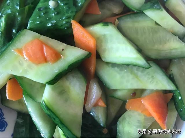 黄瓜怎么炒好吃，黄瓜怎么清炒好吃又简单（怪不得饭店的炒黄瓜那么好吃）